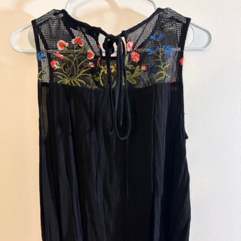 Blue Rain black flowy tank top with crochet top, size Small